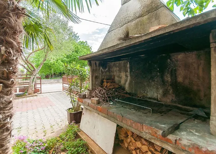 アパート Slavko ビオグラード・ナ・モル